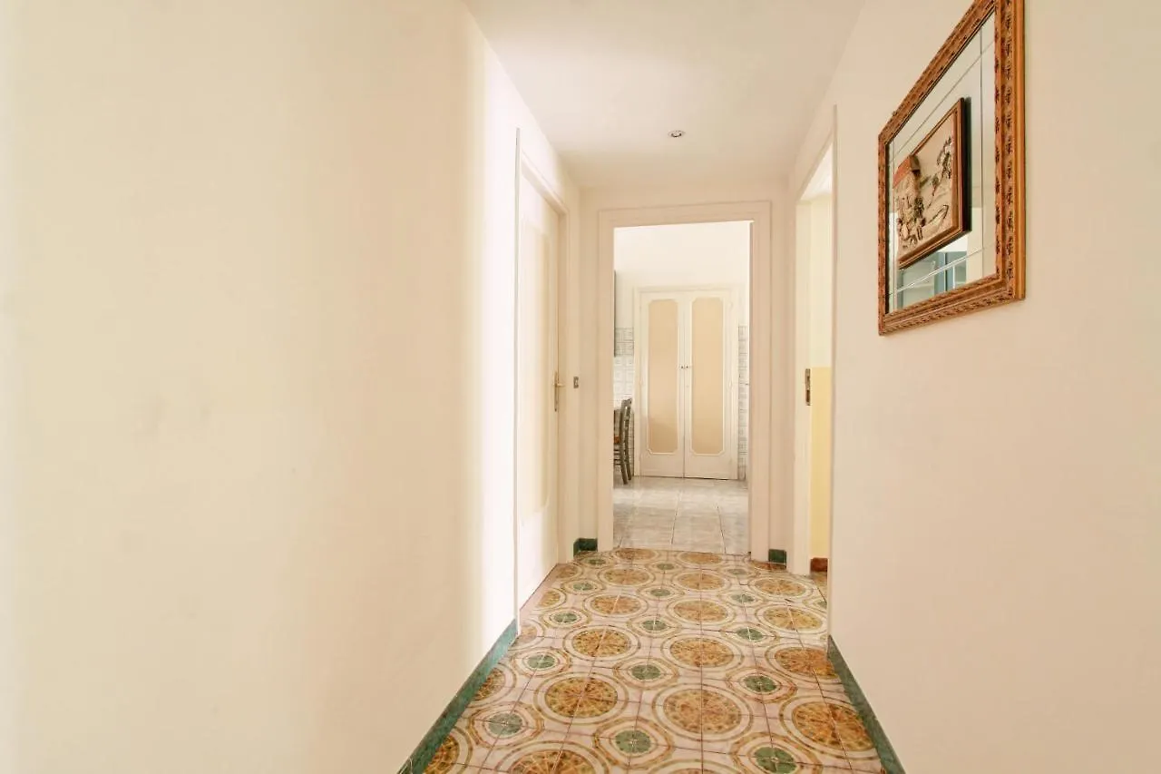 Roman Apartment